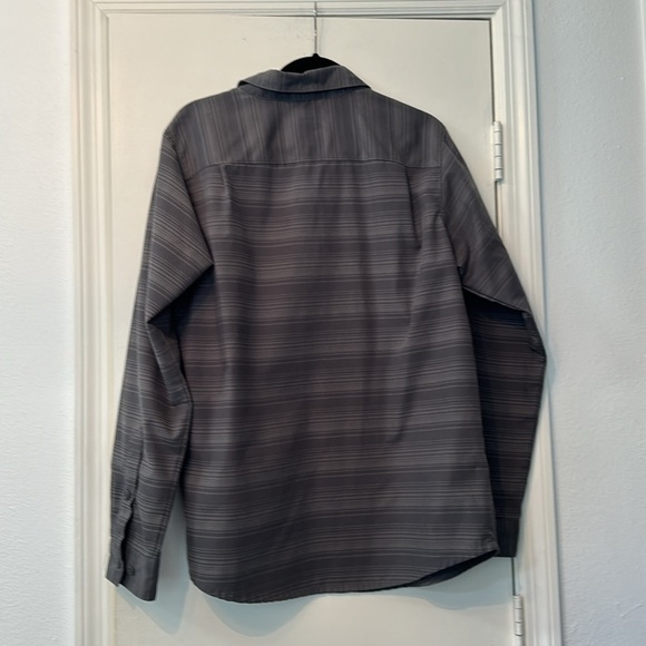 Columbia Gray Men's Long Sleeve Button Down OMNI Wick Shade Size Medium - Picture 7 of 7